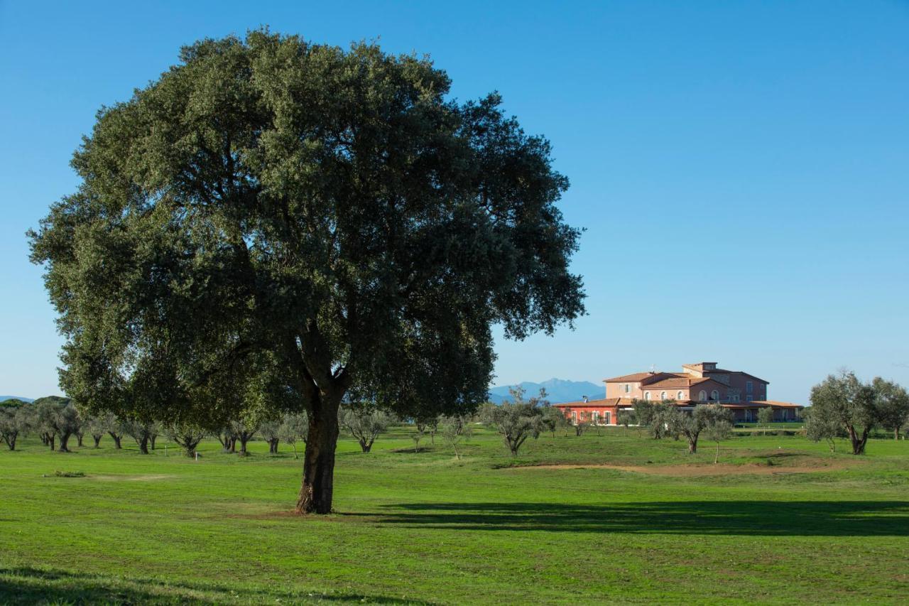 Riva Toscana Golf Resort & Spa Follonica Extérieur photo